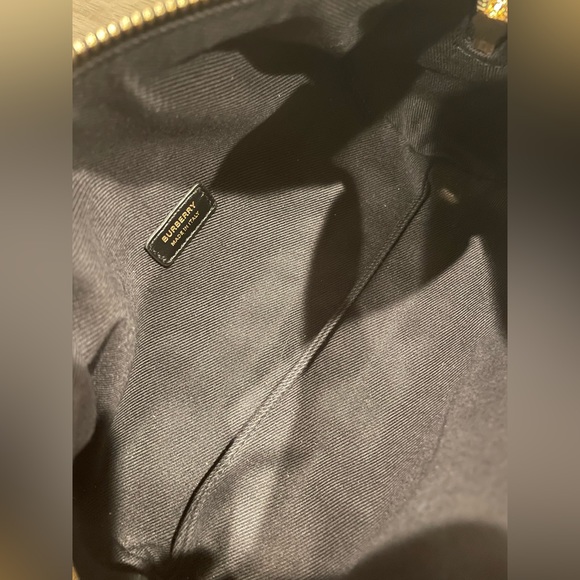Burberry Lola Barrel Bag - Picture 6 of 10